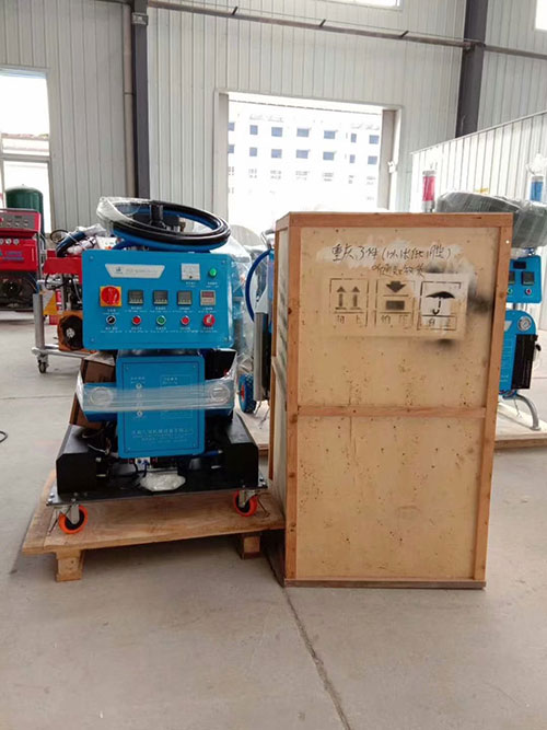 建筑高層外墻外聚氨酯保溫發(fā)泡機施工(圖2) 保溫施工聚氨酯噴涂發(fā)泡機